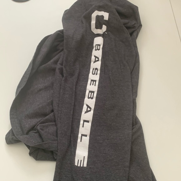 Fanatics Cleveland Indiana tee shirt gray long sleeves men’s size M - Picture 7 of 8